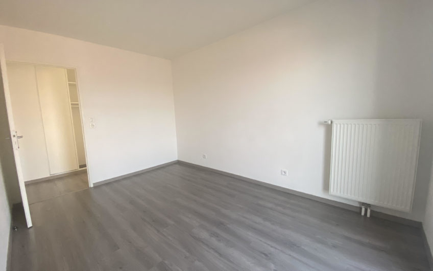 LILLE EURATECHNOLOGIE T3 70m2 Parking & Balcon