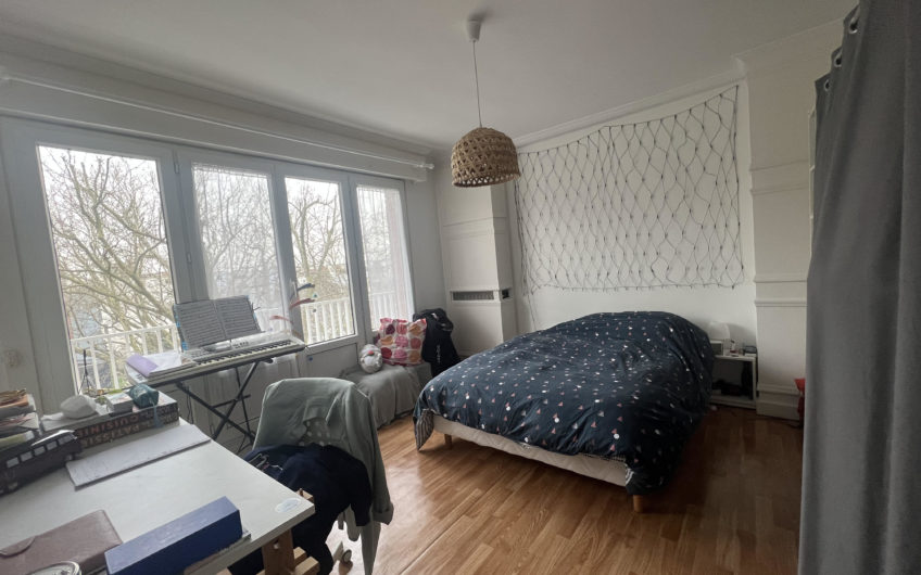 LILLE VAUBAN T5 111m2 BALCON