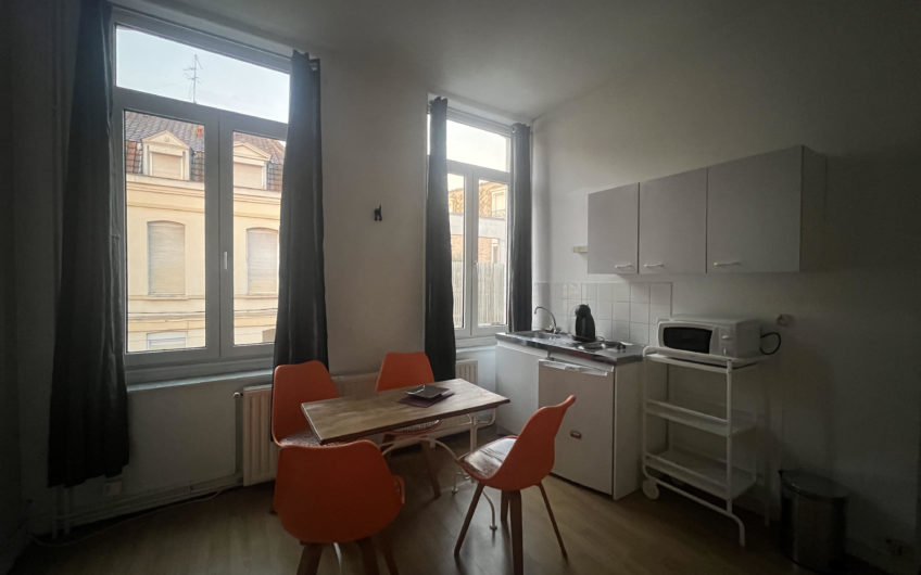 LILLE ST MAURICE/GARES T1 24m2