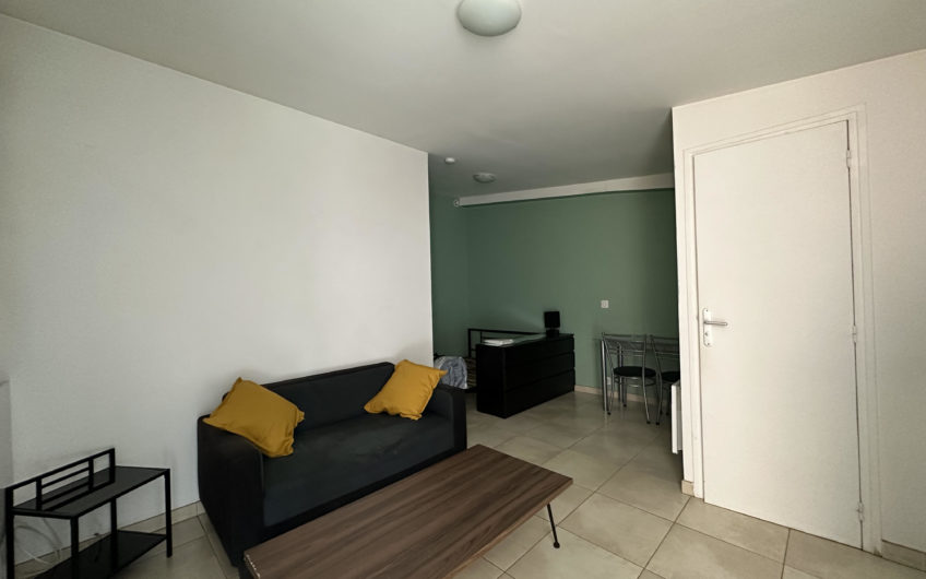 LILLE CHR Limite LOOS T1 19,75m2