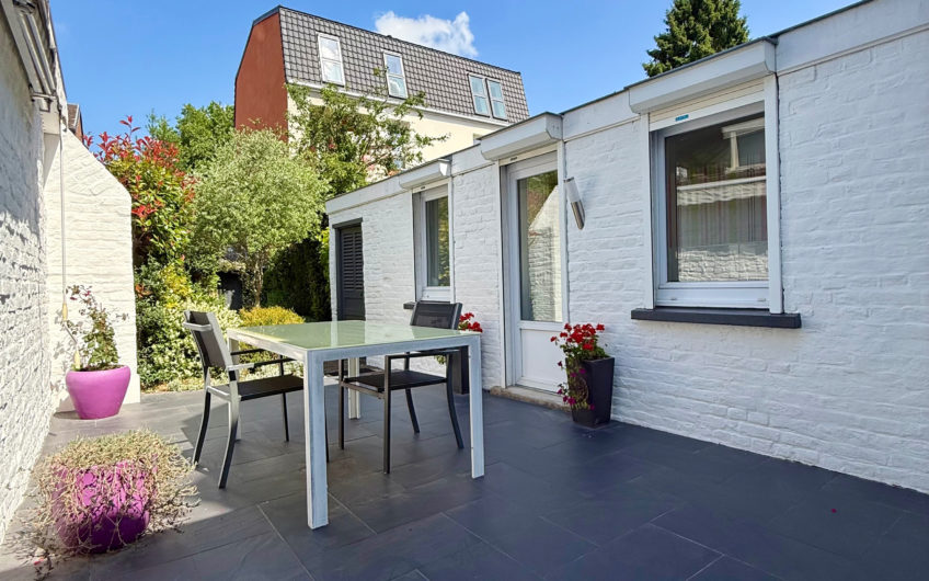 LAMBERSART Maison Familiale 160m2 Jardin & Garages