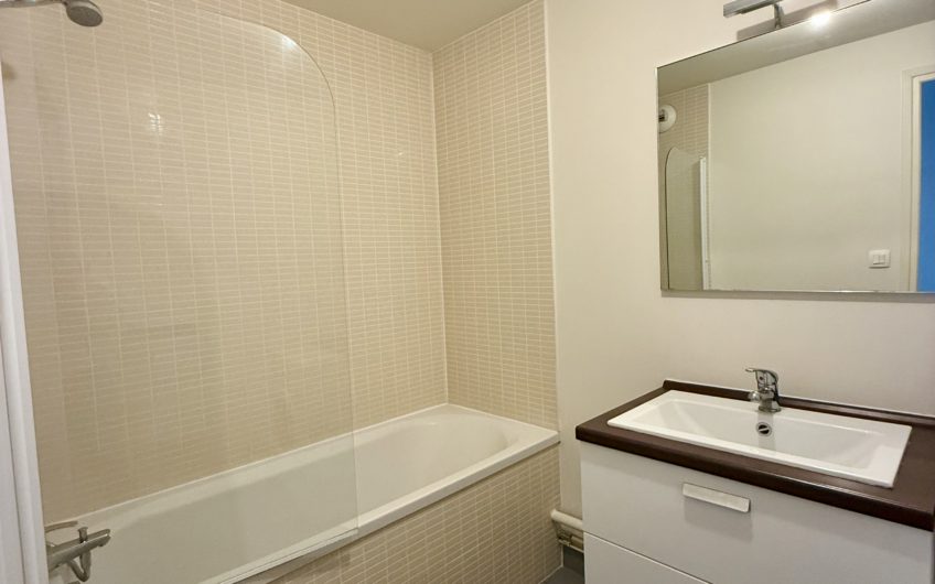 LILLE Centre/Quai du Wault T2 46m2