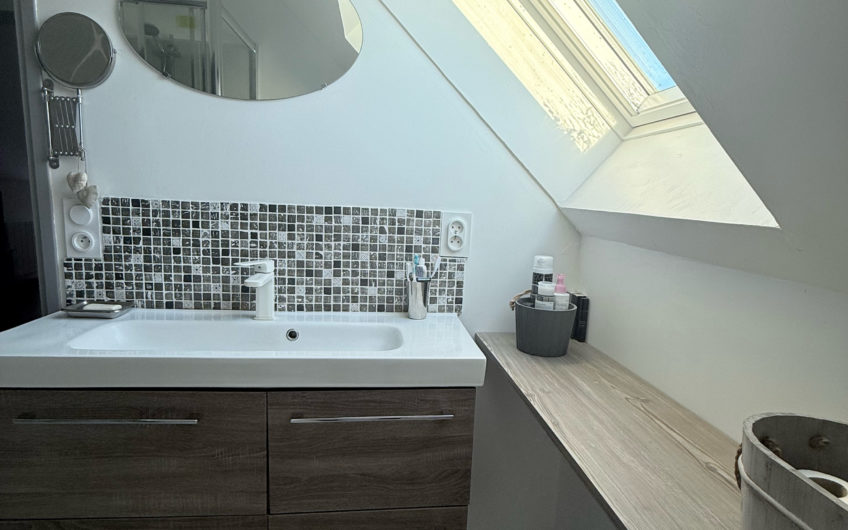 VENDEVILLE Maison T3 75m2 avec parking