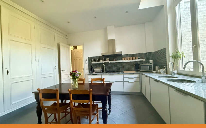 LILLE VAUBAN Maison Familiale 335m2 Extérieur, Garage & Parking
