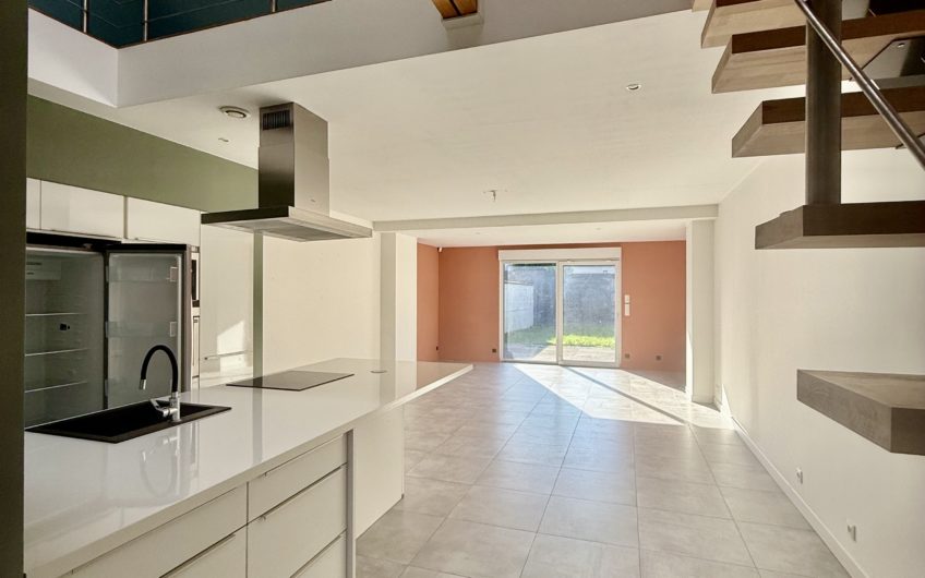 LYS LEZ LANNOY limite HEM Maison 155m2 Garage & Jardin