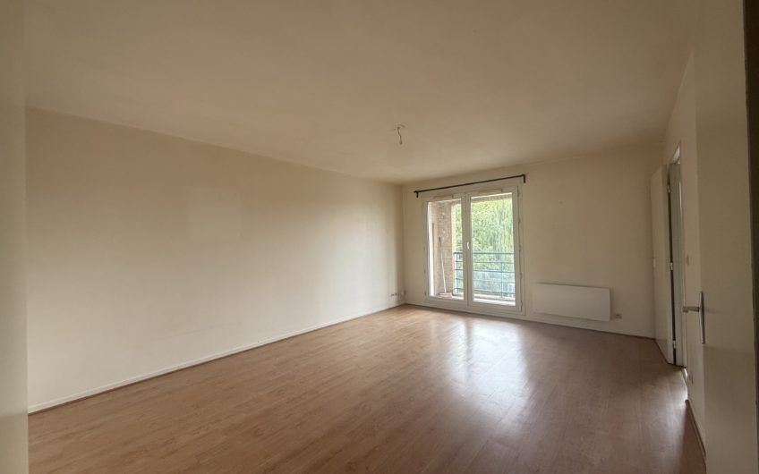 LILLE Port de Lille/Marx Dormoy T2 48m2 Balcon & Parking
