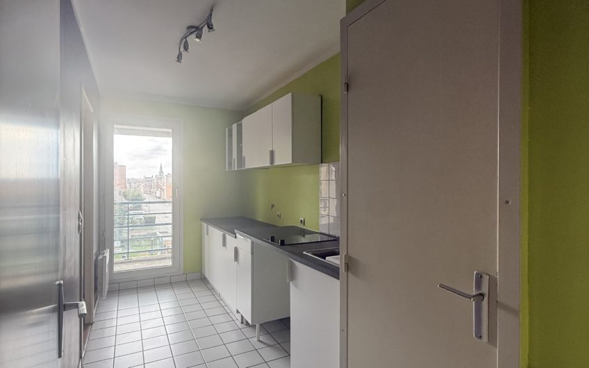 LILLE Port de Lille/Marx Dormoy T2 48m2 Balcon & Parking