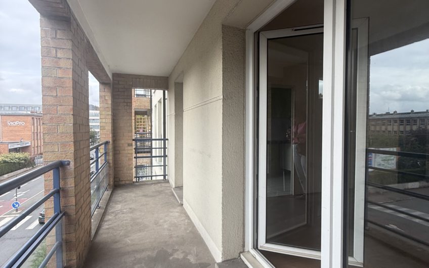 LILLE Port de Lille/Marx Dormoy T2 48m2 Balcon & Parking